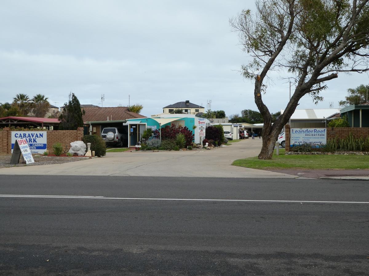 Leander Reef Holiday Park Port Denison Exterior foto